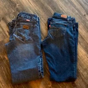 Sold Wranglers & Levi’s $7 for both pair